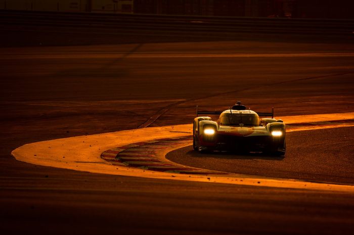#8 Toyota Gazoo Racing Toyota GR010 - Hybrid LMP1: Sébastien Buemi, Brendon Hartley, Ryo Hirakawa