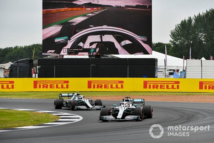 Lewis Hamilton, Mercedes AMG F1 W10, Valtteri Bottas, Mercedes AMG W10