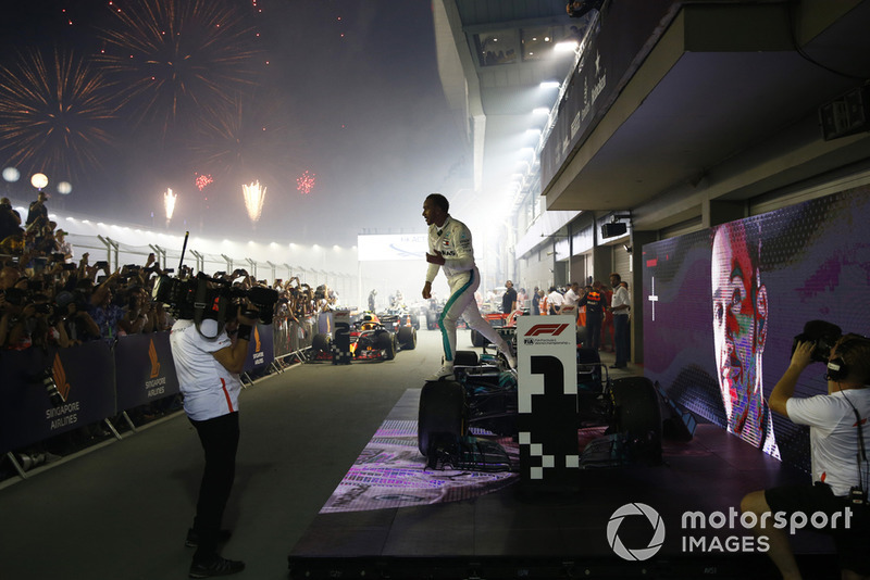 Lewis Hamilton, Mercedes AMG F1 W09 EQ Power+