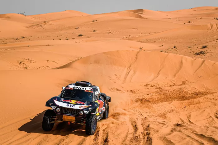 #300 X-Raid Mini JCW Team: Carlos Sainz, Lucas Cruz