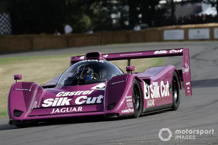 Jaguar XJR-14