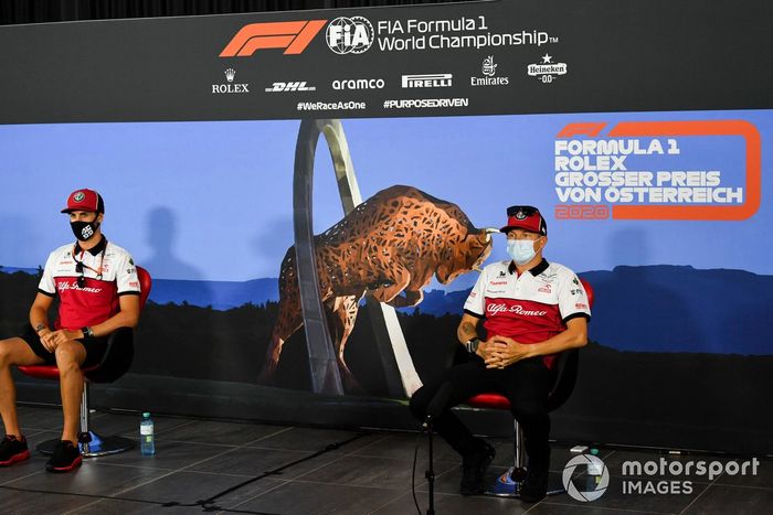 Antonio Giovinazzi, Alfa Romeo y Kimi Raikkonen, Alfa Romeo en la conferencia de prensa