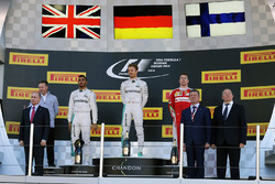 Подиум: победитель - Нико Росберг, Mercedes AMG F1 Team, второе место - Льюис Хэмилтон, Mercedes AMG