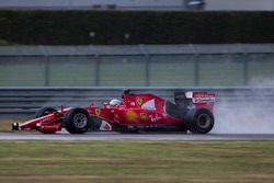 Sebastian Vettel, Ferrari pruebas de la especificación de Pirelli 2017