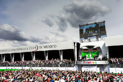 Podio: Nico Rosberg, Mercedes AMG F1, segundo; Lewis Hamilton, Mercedes AMG F1, ganador de la carrer