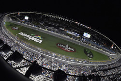 restart Ricky Stenhouse Jr., Roush Fenway Racing, Ford Fusion Fifth Third Bank