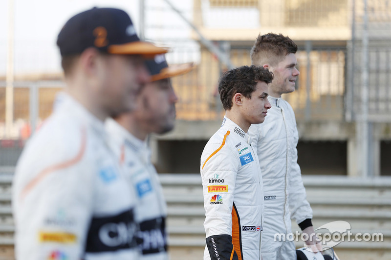 Stoffel Vandoorne, Fernando Alonso, Lando Norris, Rudy van Buren, McLaren