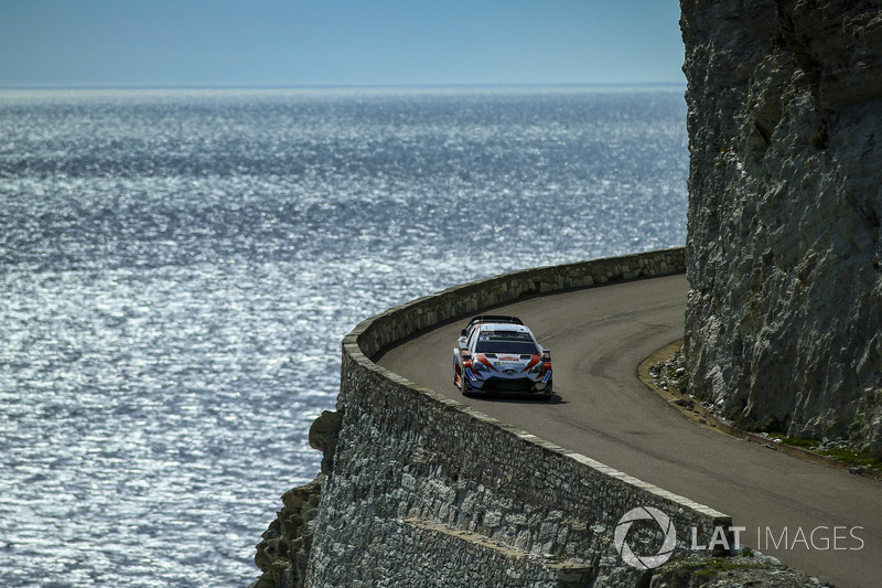 Отт Тянак и Мартин Ярвеоя, Toyota Gazoo Racing WRT Toyota Yaris WRC