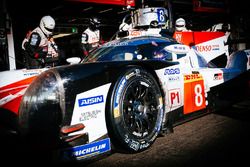 #8 Toyota Gazoo Racing Toyota TS050: Fernando Alonso, in the pit lane