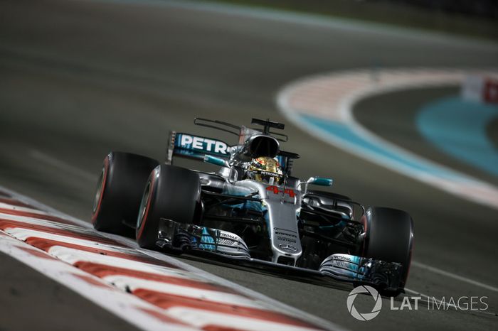 Lewis Hamilton, Mercedes F1 W08