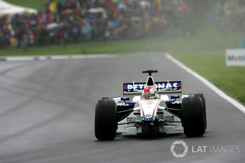 Robert Kubica, BMW Sauber F1.06 ön kanadını kaybediyor