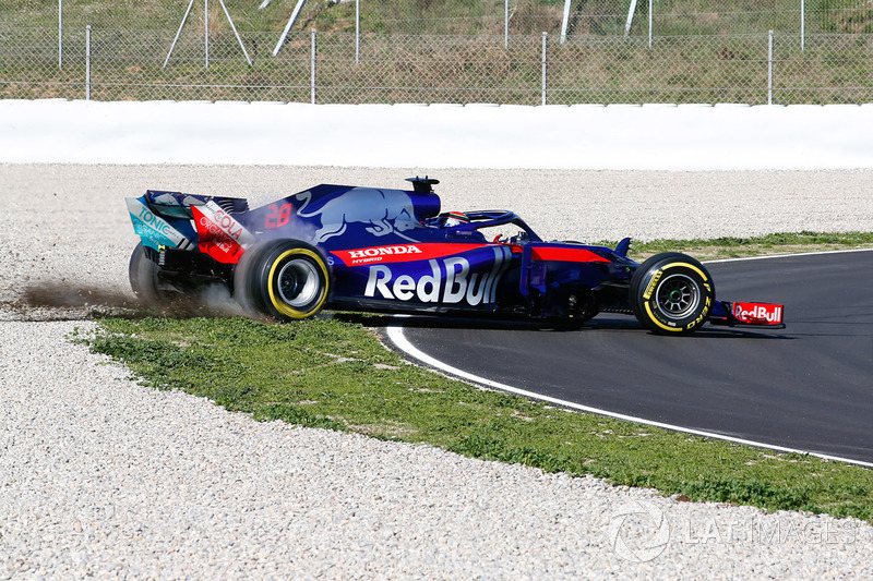 Hors piste pour Brendon Hartley, Scuderia Toro Rosso STR13