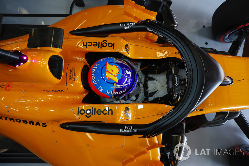 Fernando Alonso, McLaren, di kokpit