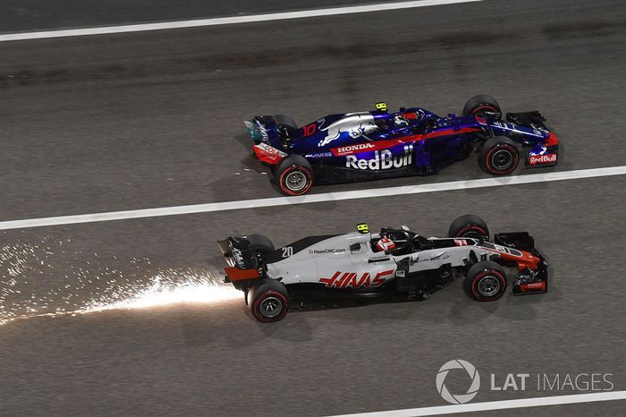 Kevin Magnussen, Haas F1 Team VF-18 e Pierre Gasly, Scuderia Toro Rosso STR13