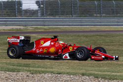 Естебан Гутьєррес, Ferrari, тестує шини Pirelli зразку 2017 року