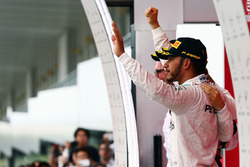 Lewis Hamilton, Mercedes AMG F1 sur le podium