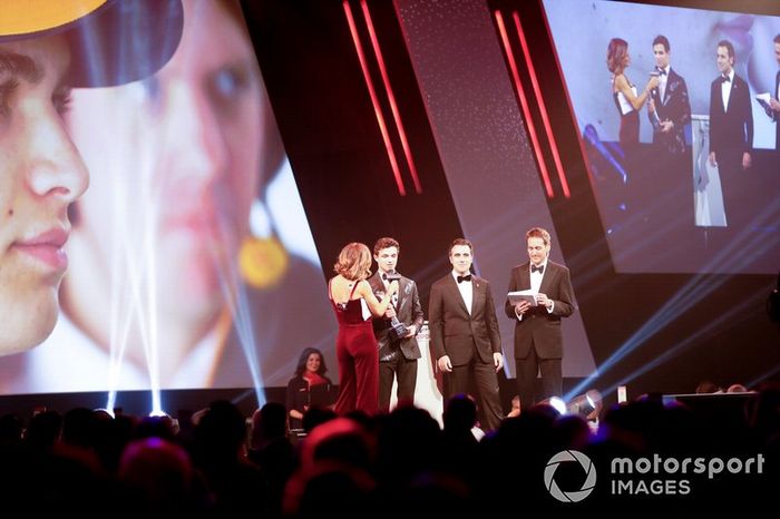 Lando Norris, McLaren, gana el premio al mejor piloto del año de la competición británica