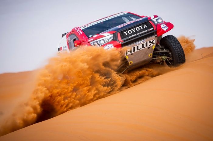 #300 Toyota Gazoo Racing: Nasser Al-Attiyah, Matthieu Baumel