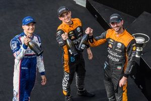Alex Palou, Chip Ganassi Racing Honda. Patricio O'Ward, Arrow McLaren Chevrolet, Alexander Rossi, Arrow McLaren Chevrolet.