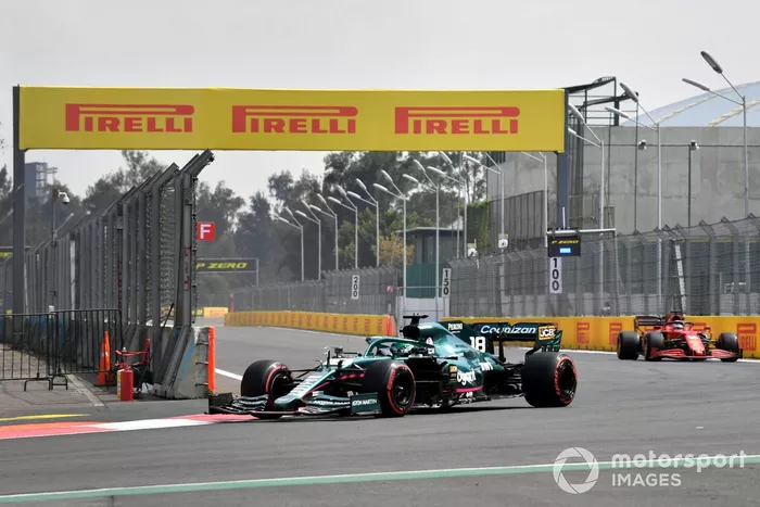 Lance Stroll, Aston Martin AMR21, Charles Leclerc, Ferrari SF21