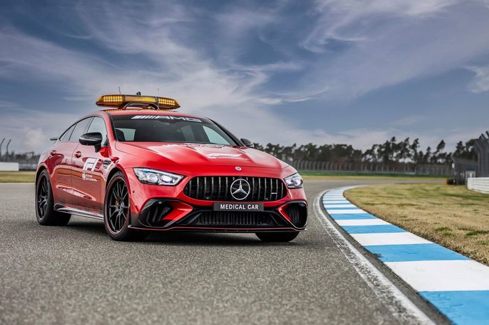 Mercedes‑AMG GT 63 S 4MATIC+ F1 Medical Car