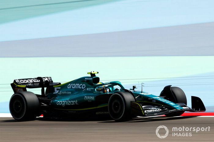 Sebastian Vettel, Aston Martin AMR22