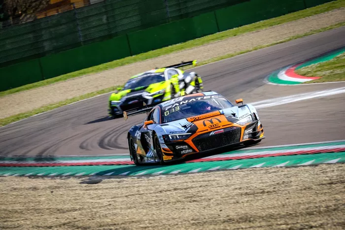 #30 Team WRT Audi R8 LMS evo II GT3: Benjamin Goethe, Thomas Neubauer, Jean-Baptiste Simmenauer