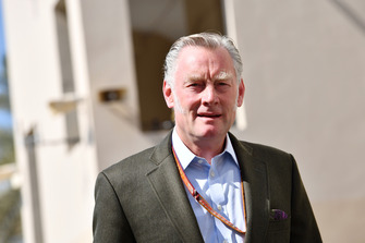 Sean Bratches, Formula 1 Ticari haklar Direktörü