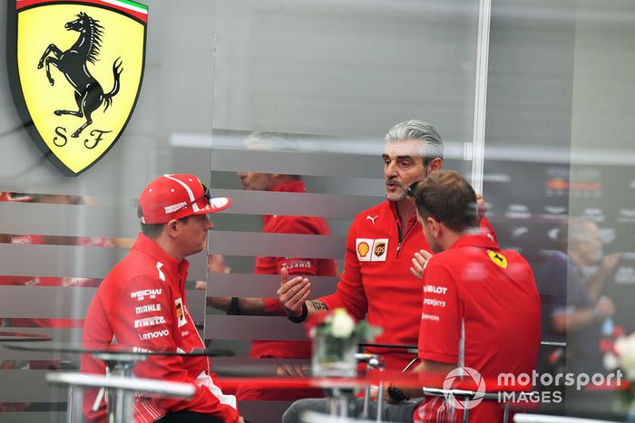 Maurizio Arrivabene, Director del equipo Ferrari con Kimi Raikkonen, Ferrari y Sebastian Vettel, Ferrari