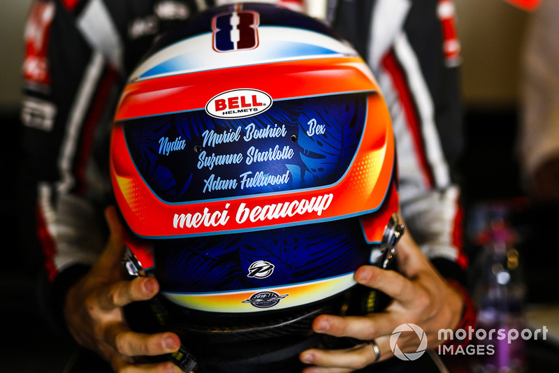 Romain Grosjean, Haas F1 Team, avec son casque
