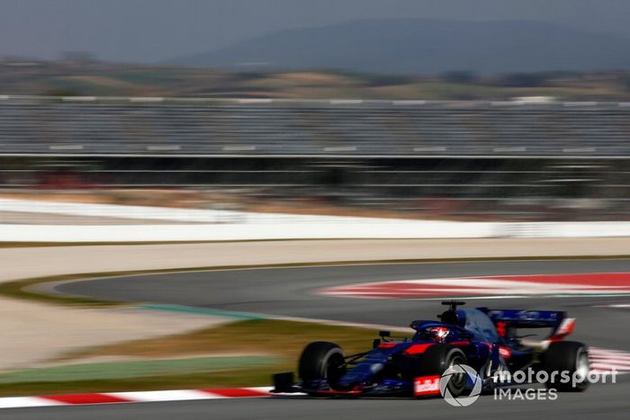 7º Daniil Kvyat, Scuderia Toro Rosso STR14, 1:16.898 (neumáticos C5, día 8)