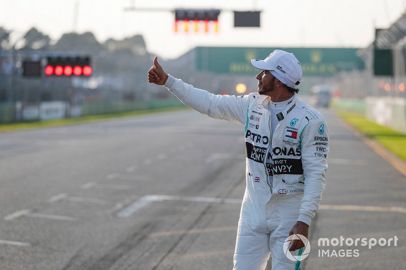Pole Sitter celebrates Lewis Hamilton, Mercedes AMG F1 in Parc Ferme