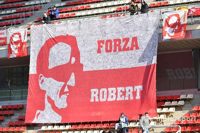 Striscione gigante per Robert Kubica, Williams Racing