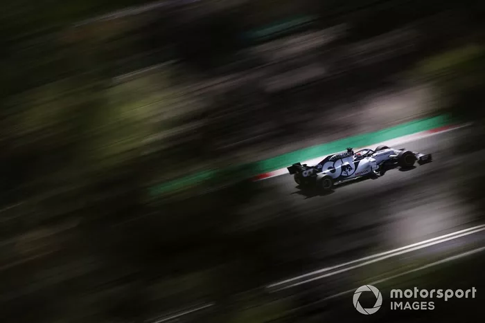 Daniil Kvyat, AlphaTauri AT01