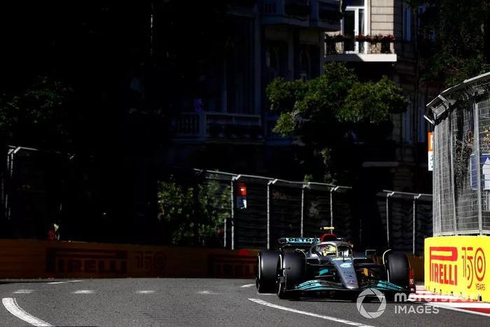 Lewis Hamilton, Mercedes W13