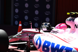 Esteban Ocon, Sahara Force India F1 dans le parc fermé