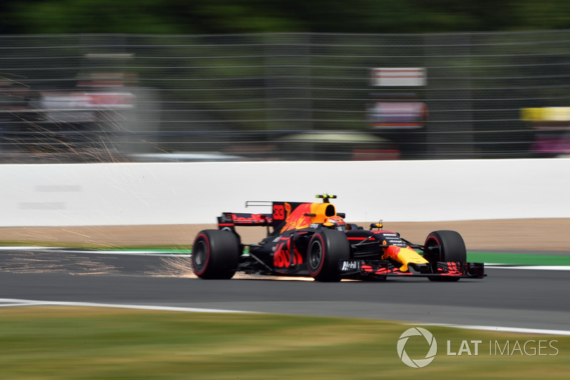 Funkenflug: Max Verstappen, Red Bull Racing RB13