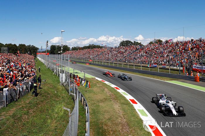  Lance Stroll, Williams FW40 