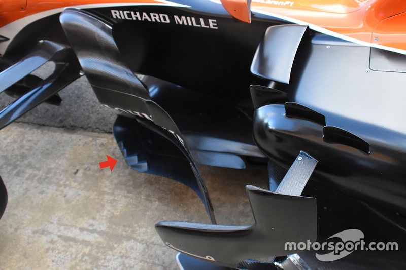 McLaren MCL32 bargeboard detayı