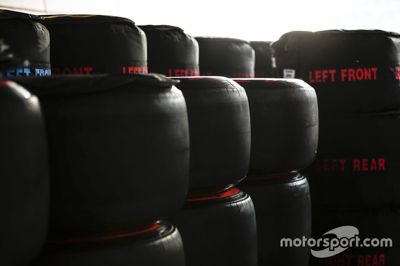 Pirelli tyres