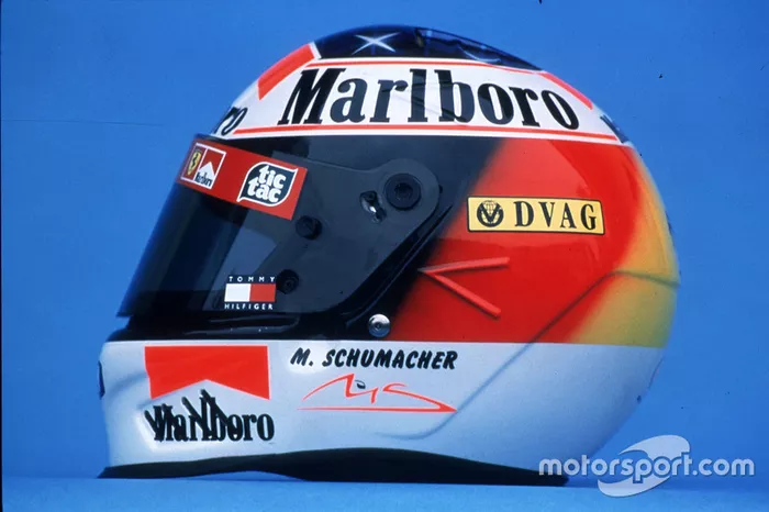 2000: el casco de Schumacher para el nuevo año