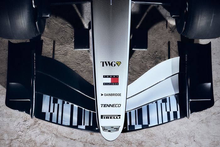 Кадиллак F1 в ливрее