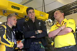 Кевін Магнуссен, Renault Sport F1 Team, Естебан Окон, третій пілот Renault Sport F1 Team та Фредерік