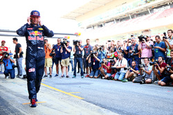 Макс Ферстаппен, Red Bull Racing говорит по телефону