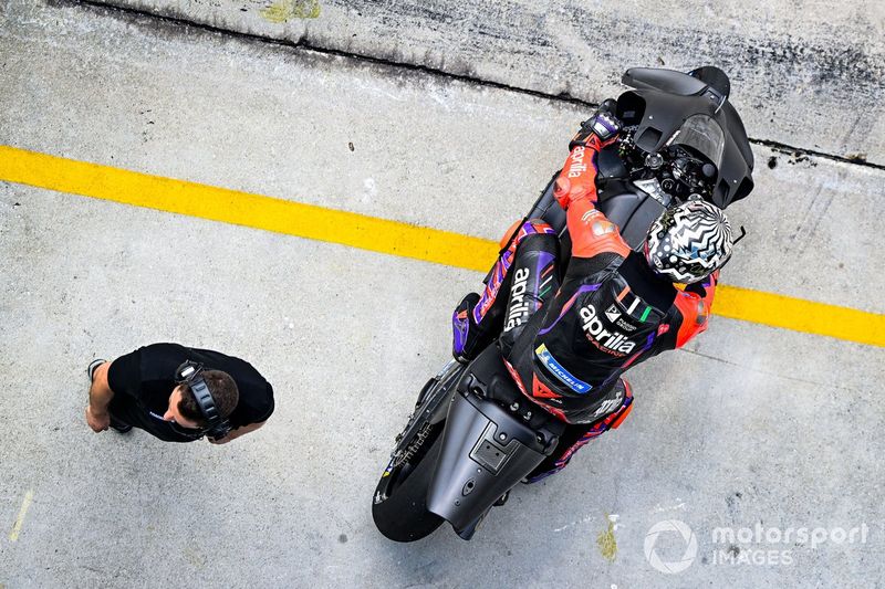 Lorenzo Savadori, Aprilia Racing Team