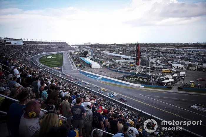 Pace Laps