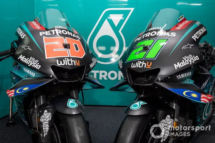 Petronas Yamaha SRT, decoración carrera de casa