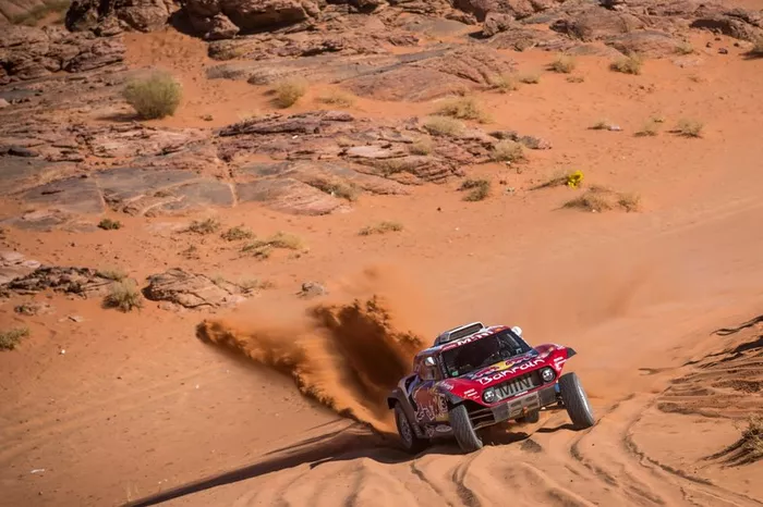 #305 JCW X-Raid Team: Carlos Sainz, Lucas Cruz