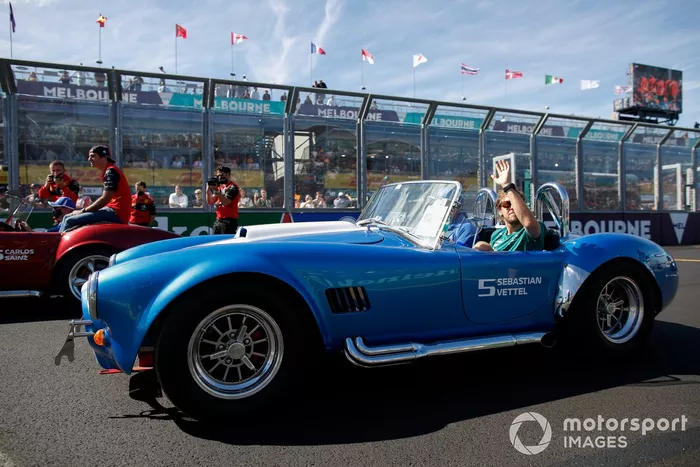 Sebastian Vettel, Aston Martin en el AC Cobra