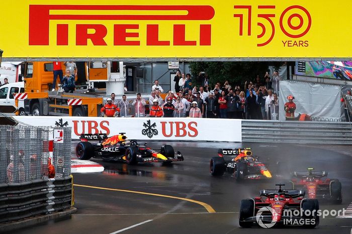 Charles Leclerc, Ferrari F1-75, Carlos Sainz, Ferrari F1-75, Sergio Pérez, Red Bull Racing RB18, Max Verstappen, Red Bull Racing RB18